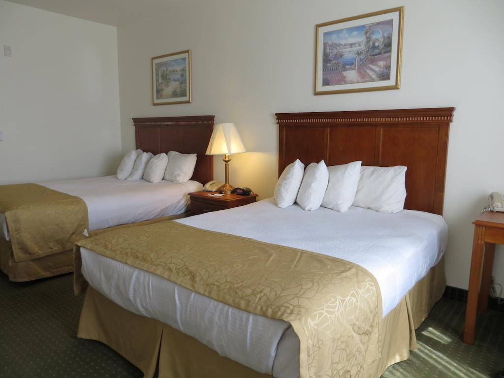 Best Western Plus Lake Elsinore Inn&Suites Exterior foto